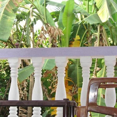 Fraddie Guest House Calangute Esterno foto