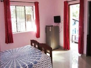 Fraddie Guest House Calangute Esterno foto